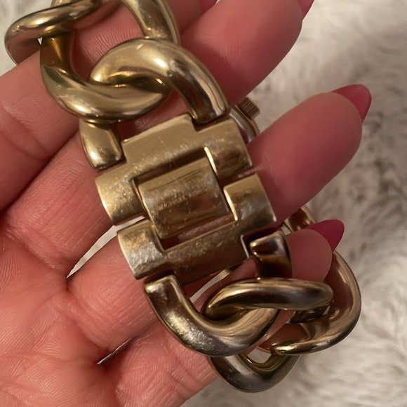 Michael Kors Gold Watch - Picture 6 of 8